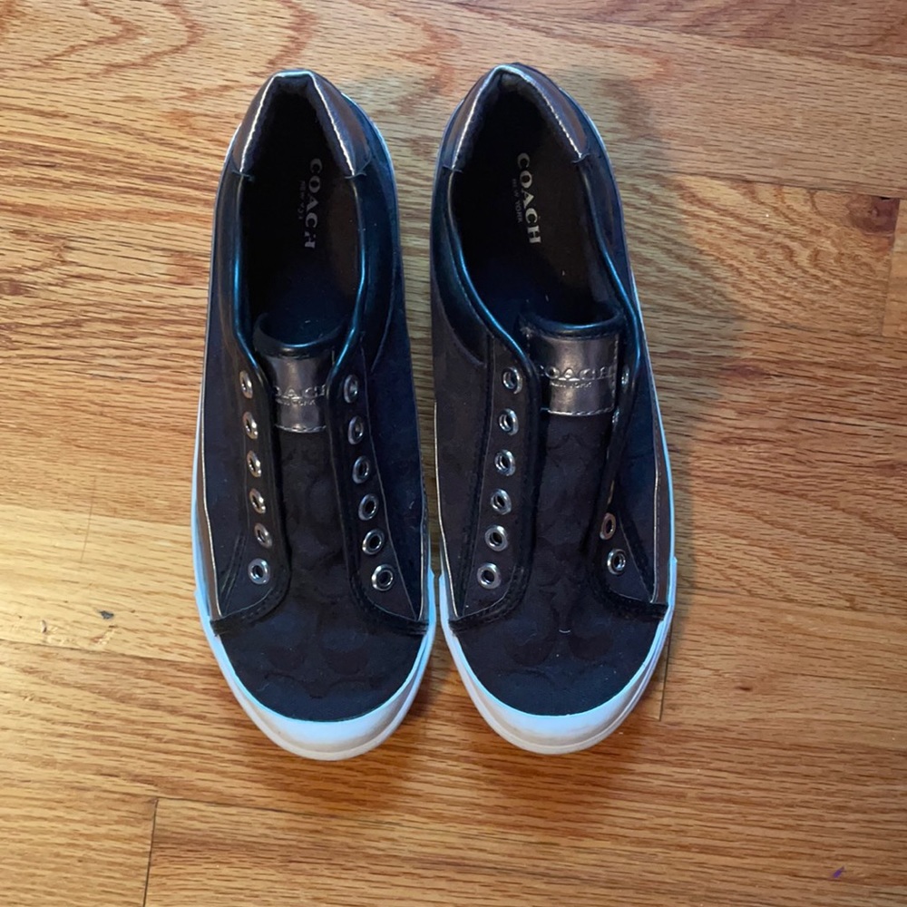 Slip on sneakers